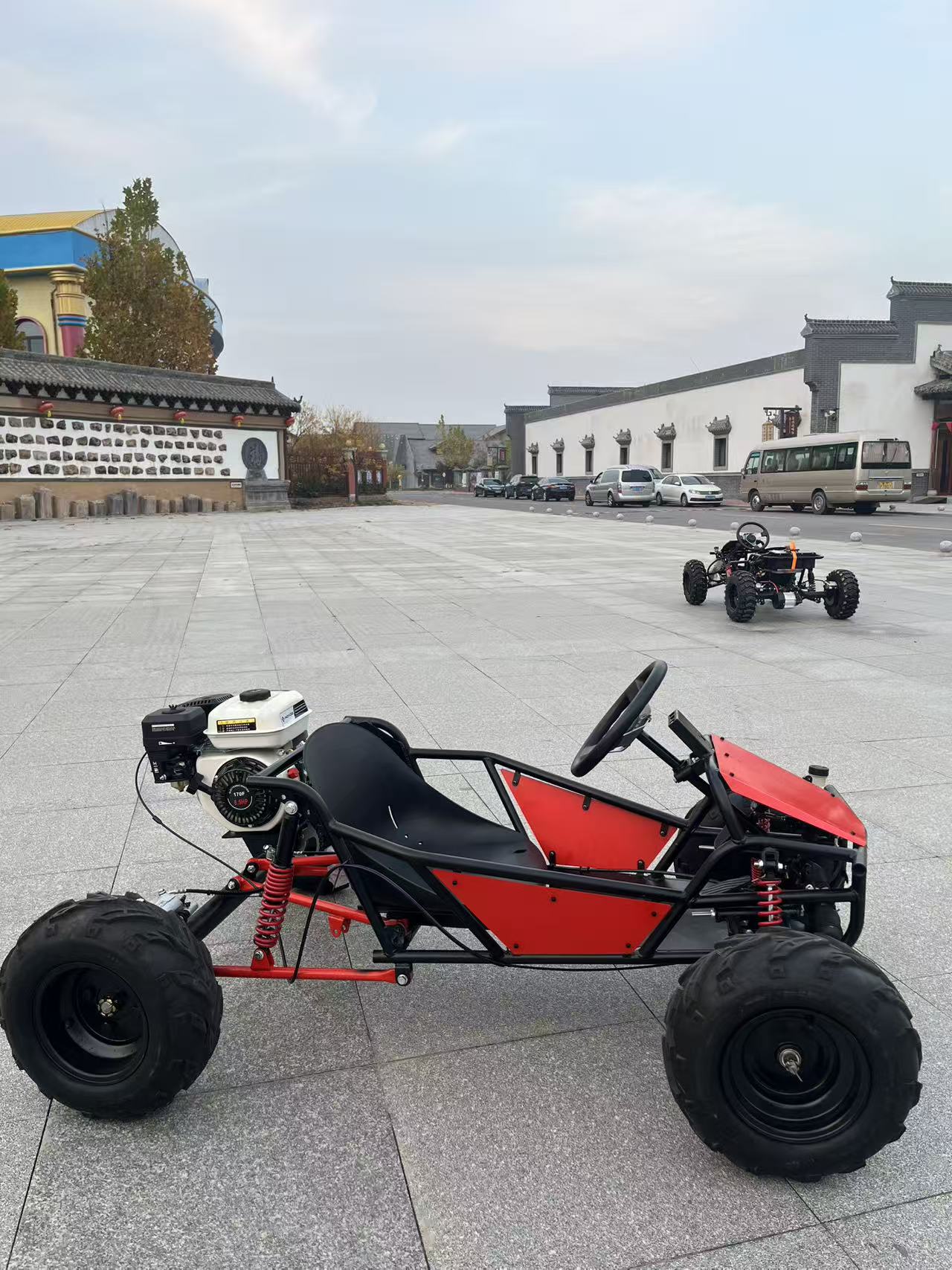 스티어링 휠 가스 구동 212cc 4행정 8인치 전지형 - Outdoor Power Wheels 리뷰 및 가격